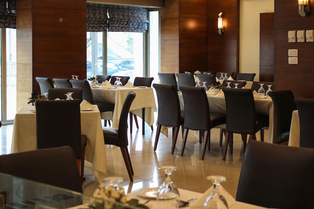 Retaj Hotel Amman Eksteriør bilde